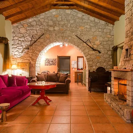 Elise Hébergement de vacances Vathi